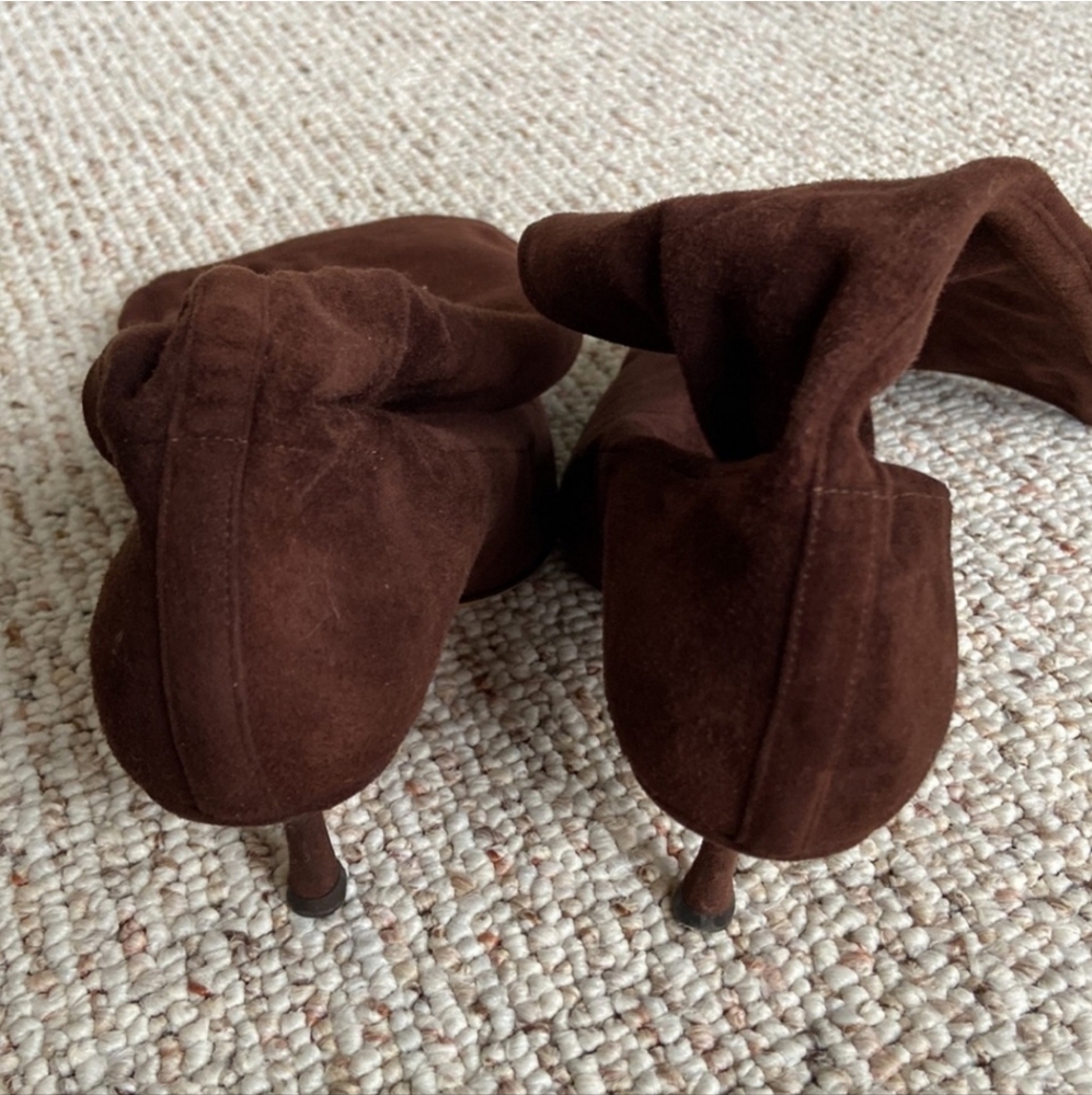 Jimmy Choo Elegant Brown Knee-High Boots - Picture 2 of 4